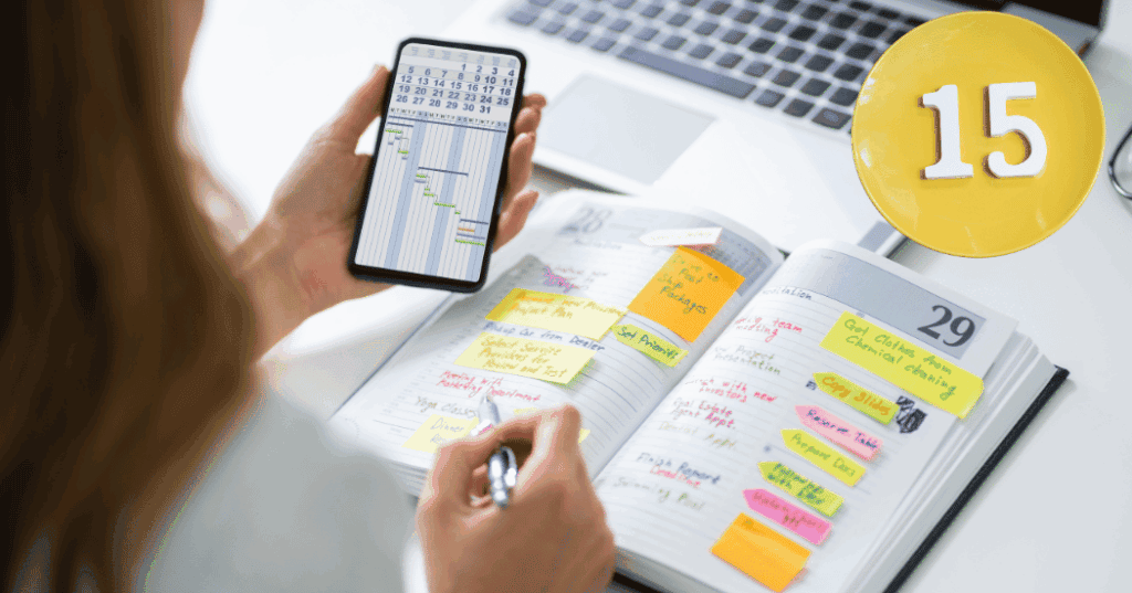 一週間のスケジュールと毎日15分のプランニングで理想の人生を現実に変えていく40代女性のイメージ